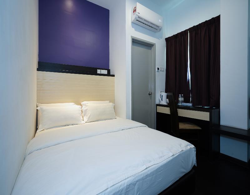 Aurora Boutique Hotel Bahau Екстериор снимка